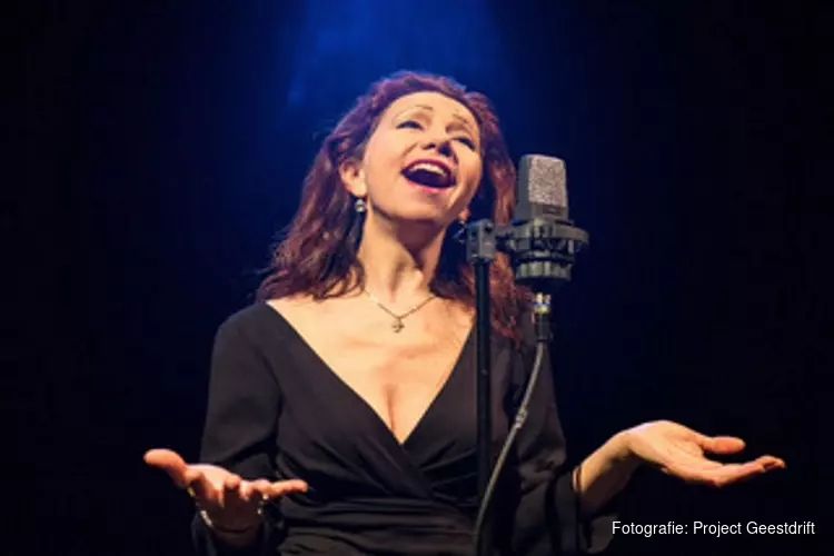 ‘Vive Piaf!’ in Doopsgezinde kerk Nieuwe Niedorp