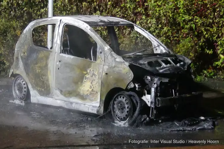 Auto in brand in &#39;t Zand