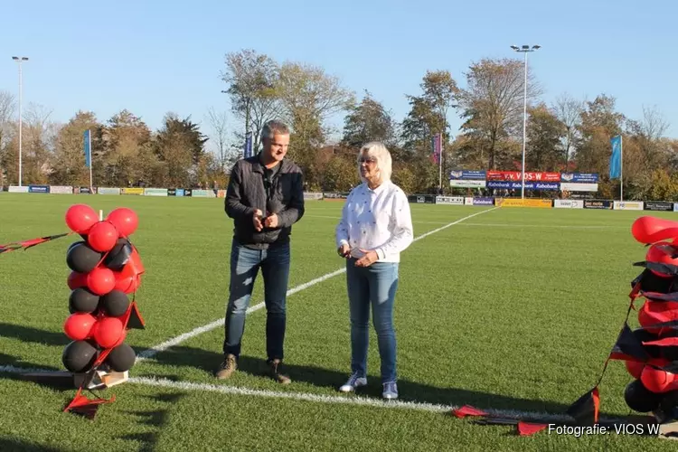 Gelijkspel VIOS W bij opening nieuw kunstgrasveld