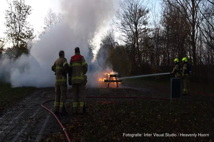 Picknickplaats in brand in Schagen