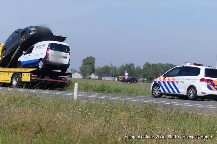 Auto tegen lantaarnpaal op N9