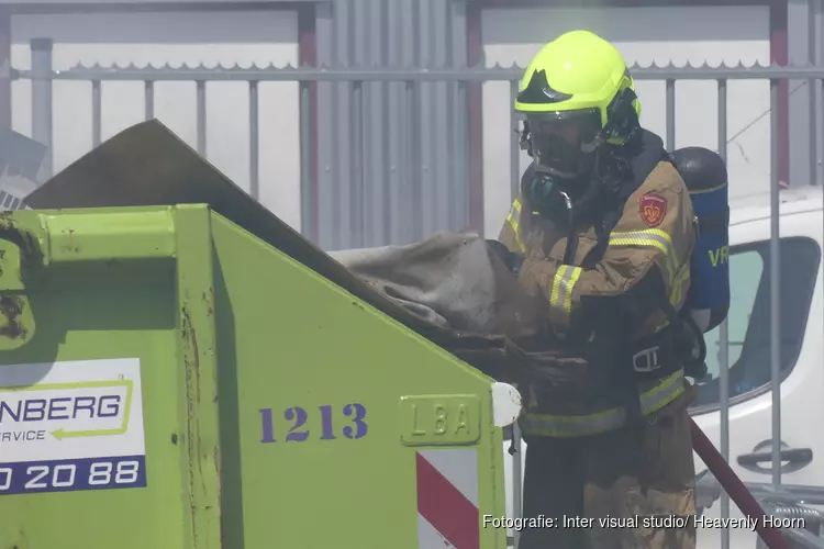 Containerbrandje witte paal Schagen