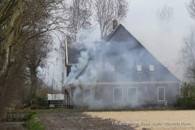 Grote brand in boerderij Oudesluis