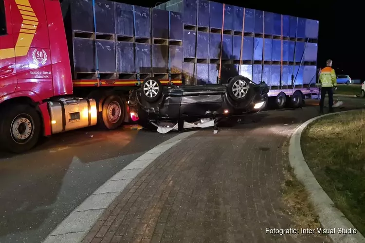 Twee gewonden bij ernstig ongeval in Burgerbrug