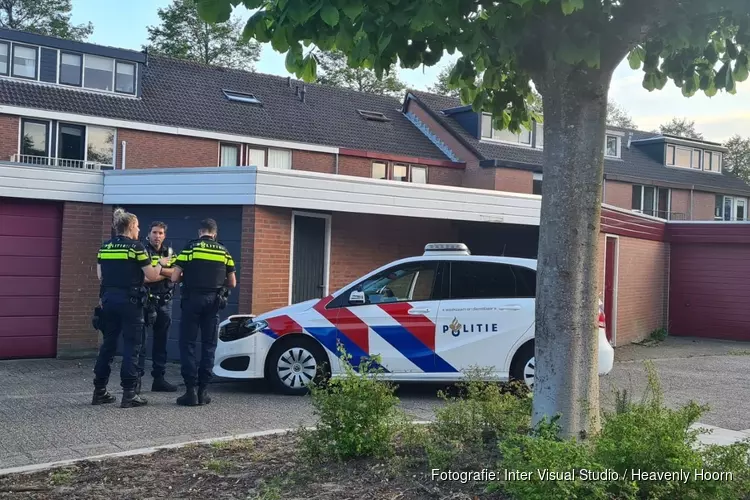 Politieauto ramt garagebox in Schagen