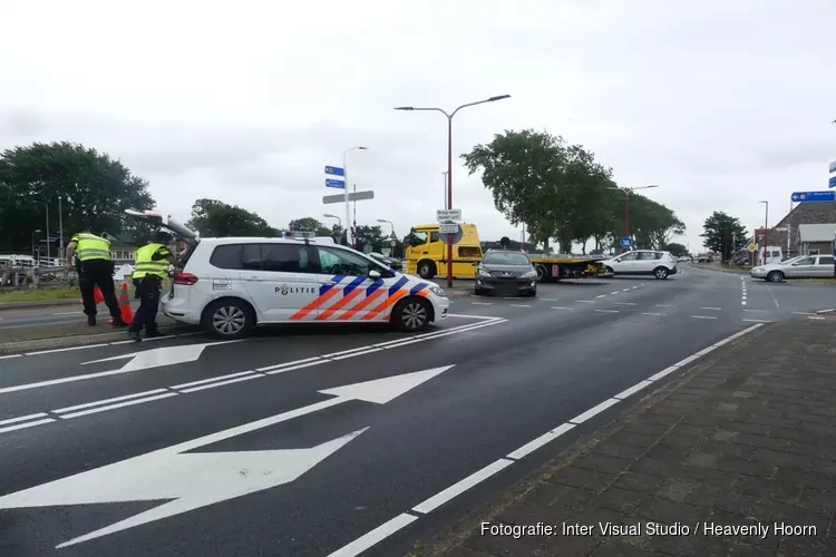 Verkeershinder door botsing in Sint Maartensvlotbrug