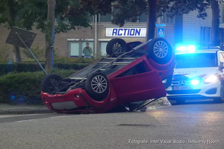 Brommobiel over de kop in Schagen