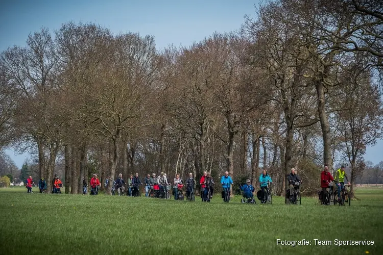 Heerlijk fietsen tijdens de Fiets- en Ontdekdag en op bezoek bij twee instanties