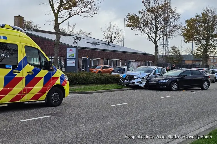 Veel schade bij botsing in Schagen