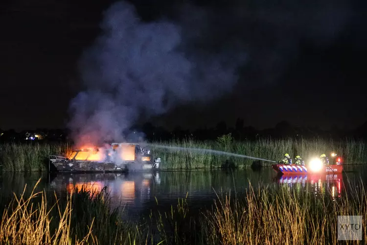 Boot door brand verwoest