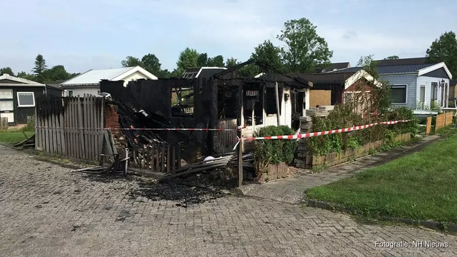 Onrust op vakantiepark Dirkshorn na verwoestende brand in huisje