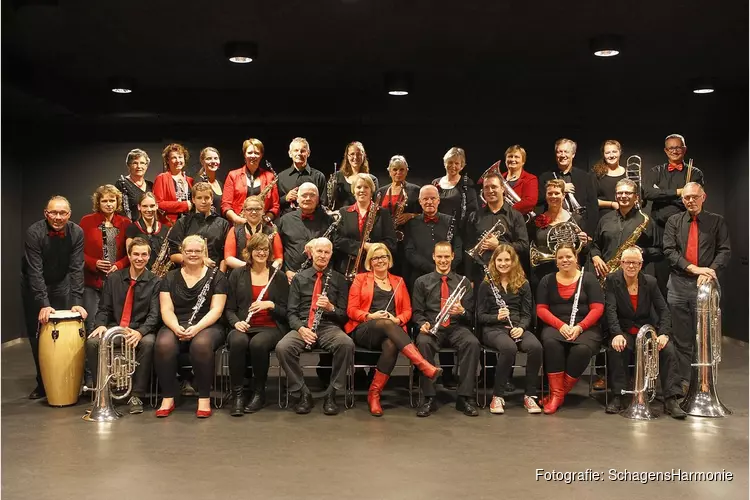 Concert Schagens Harmonie met No-Claim Bijzonder project in het Scagon Theater